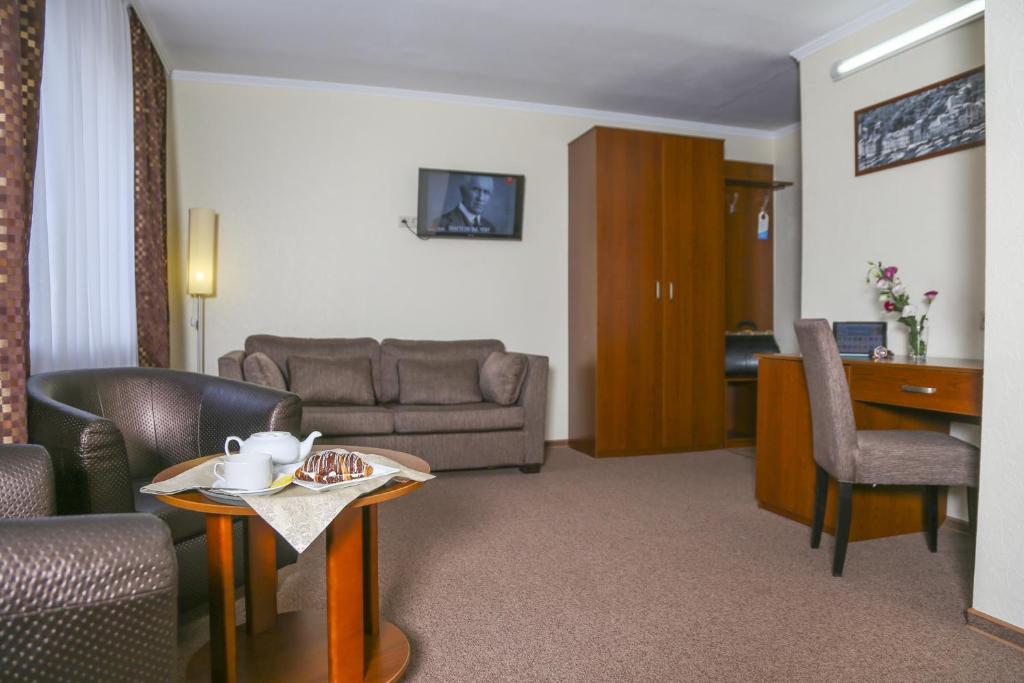 Dnepropetrovsk Hotel Bagian luar foto