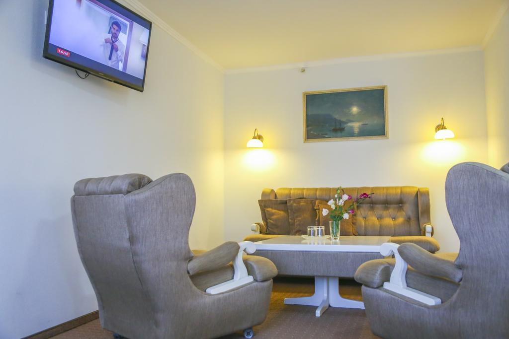 Dnepropetrovsk Hotel Bagian luar foto