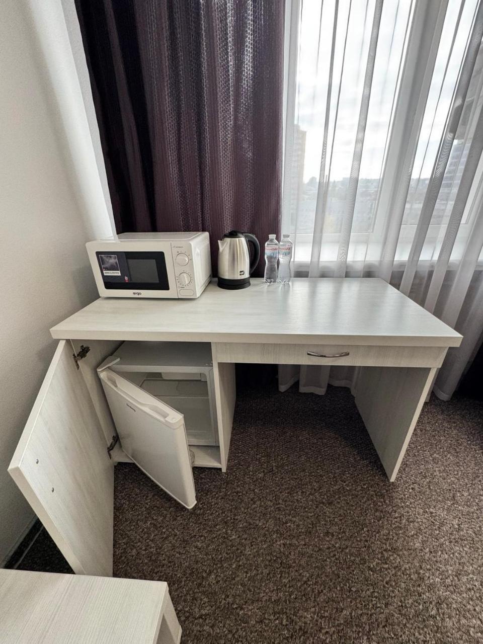 Dnepropetrovsk Hotel Bagian luar foto