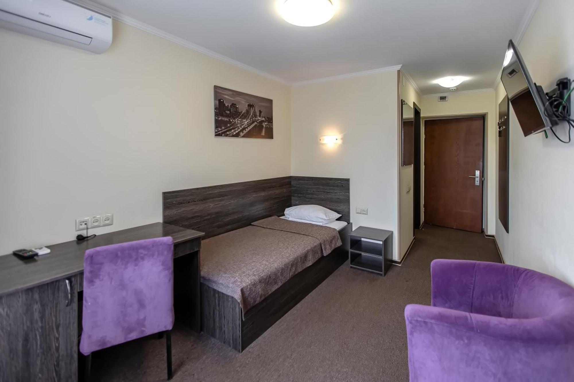 Dnepropetrovsk Hotel Bagian luar foto
