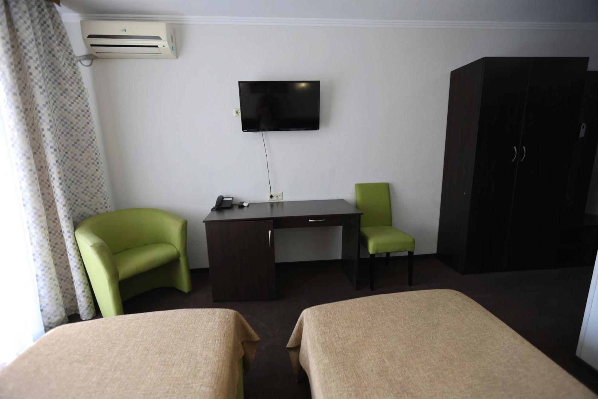 Dnepropetrovsk Hotel Bagian luar foto