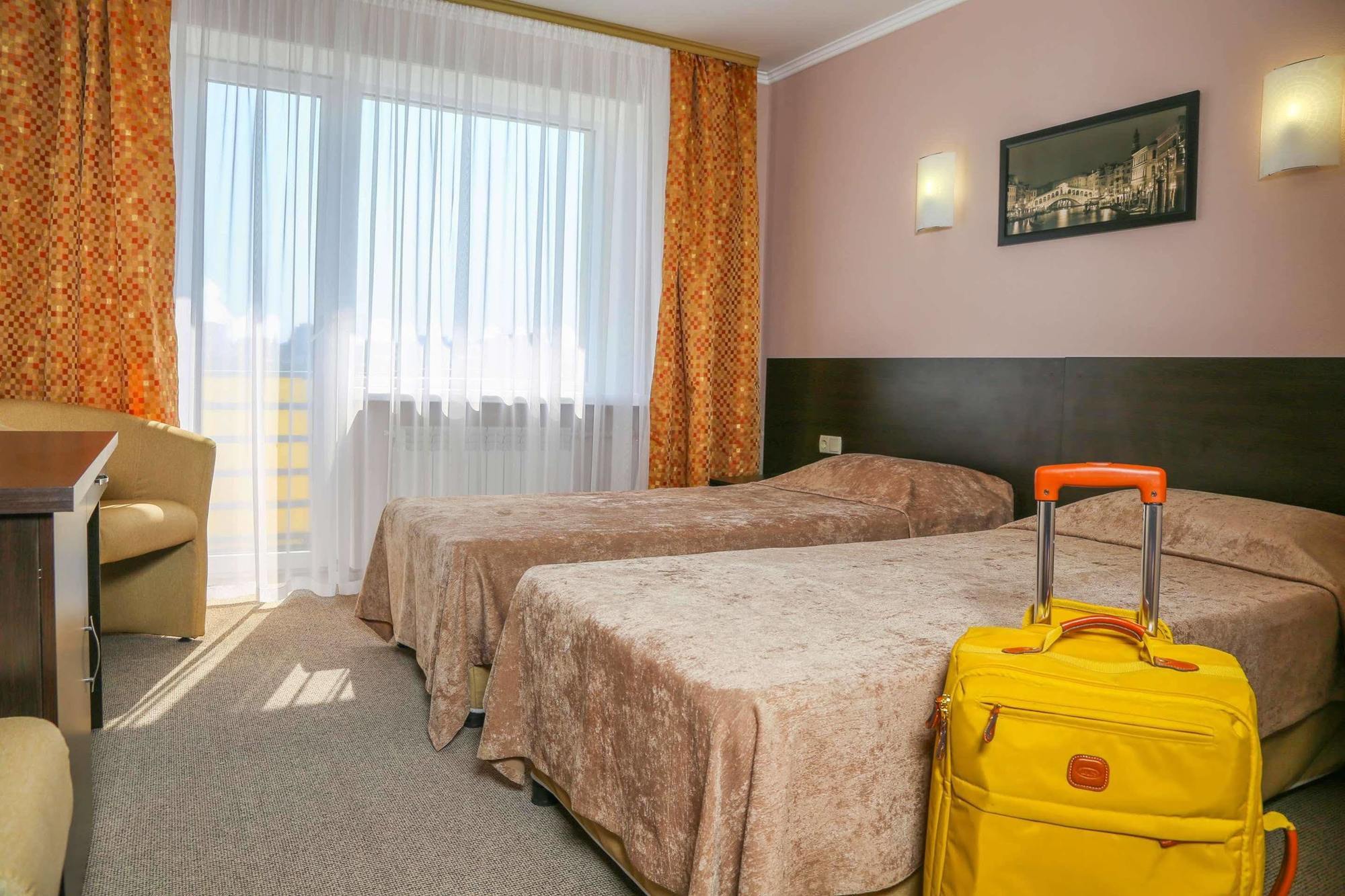 Dnepropetrovsk Hotel Bagian luar foto