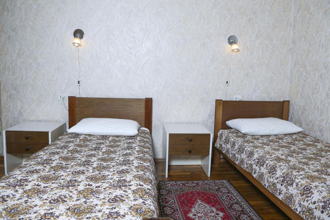 Dnepropetrovsk Hotel Bagian luar foto